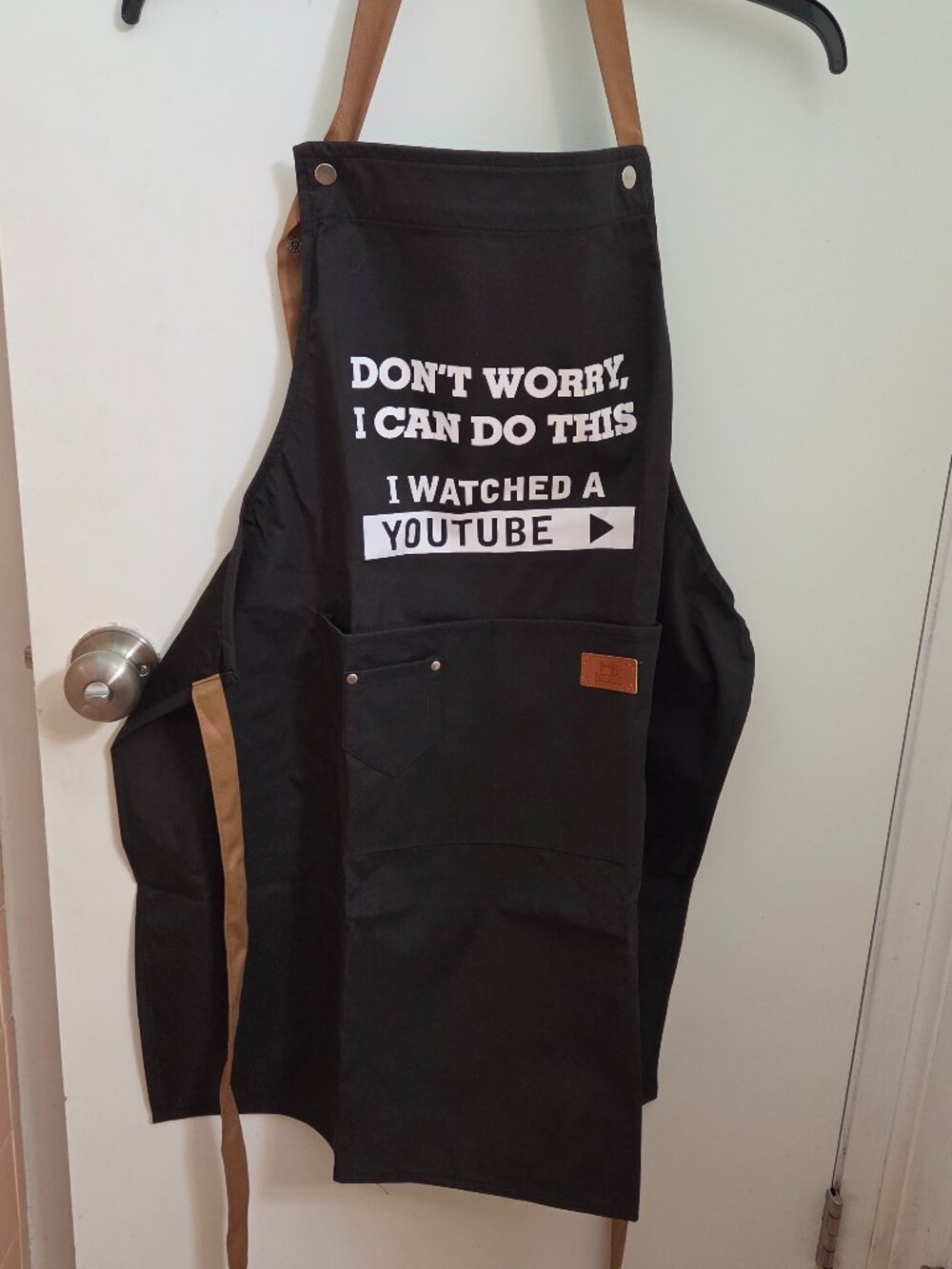 GRILL MASTER APRON - NEW W/OUT TAGS